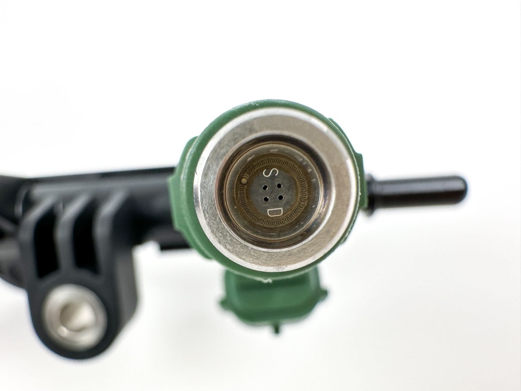 2019 Yamaha 150 HP 4 Stroke Outboard Fuel Injector Set W/ Rail 63P-13761-01-00 Cleaned