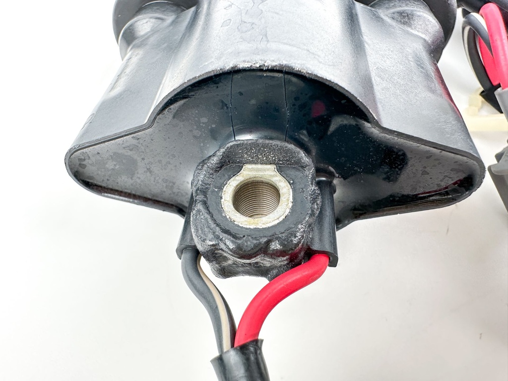 2019 Yamaha 150 HP 4 Stroke Outboard Ignition Coil Set 63P-82310-01-00 OEM