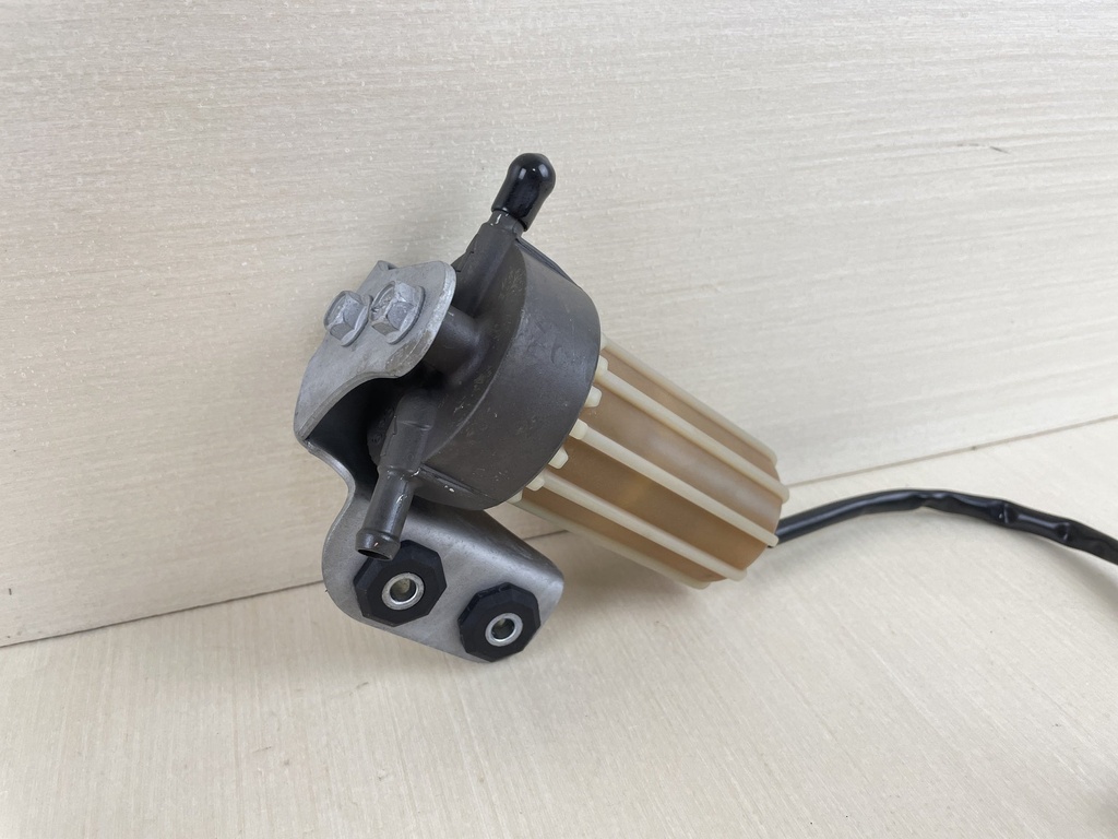 2015 Yamaha 200HP F200 4 Stroke Outboard Fuel Filter Sensor 6P3-24560-03-00  