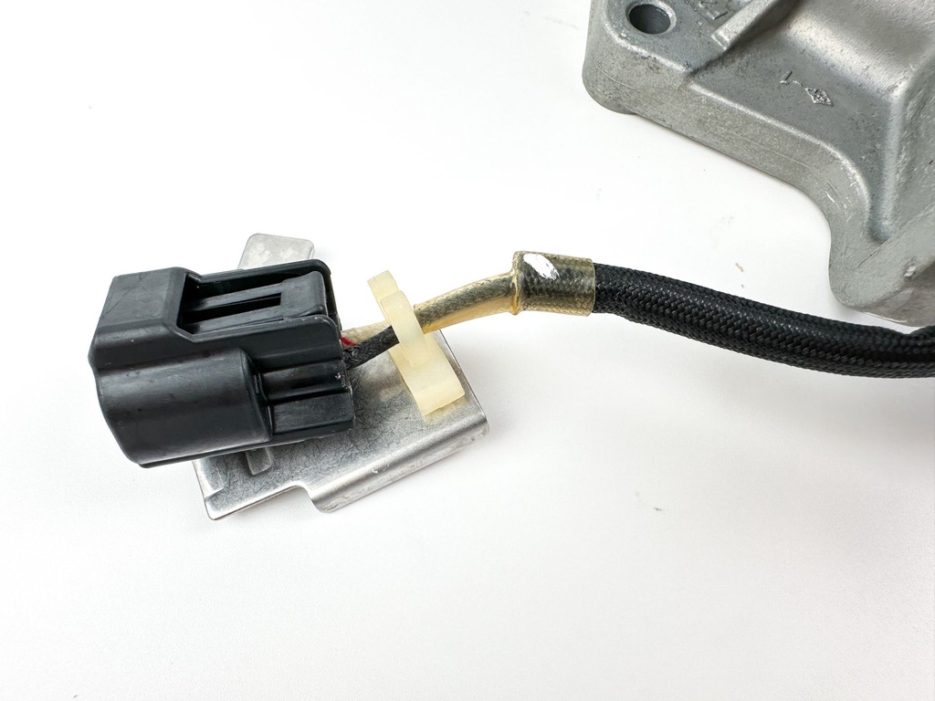 2005 Yamaha 250 HP 4 Stroke Outboard Coil Pulser Base Stator Assembly 6P2-81460-00-00 OEM