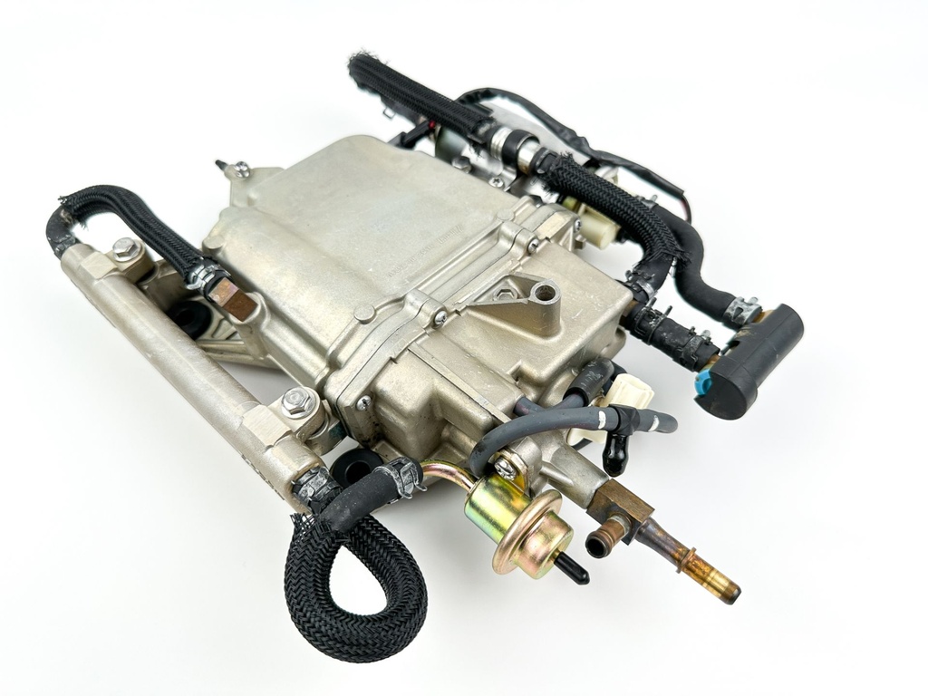 2005 Yamaha 250 HP 4 Stroke Outboard VST Float Chamber Assembly 6P2-14180-00-00 Cleaned