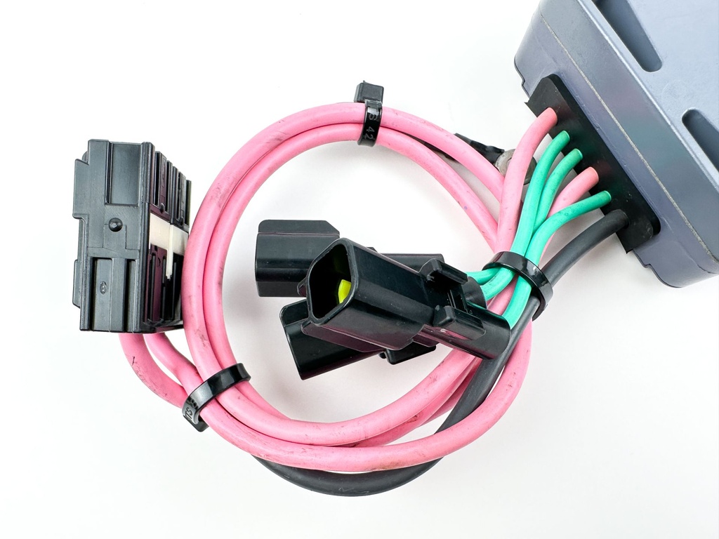 2005 Yamaha 250 HP 4 Stroke Outboard Rectifier & Regulator 6P2-81960-00-00 OEM