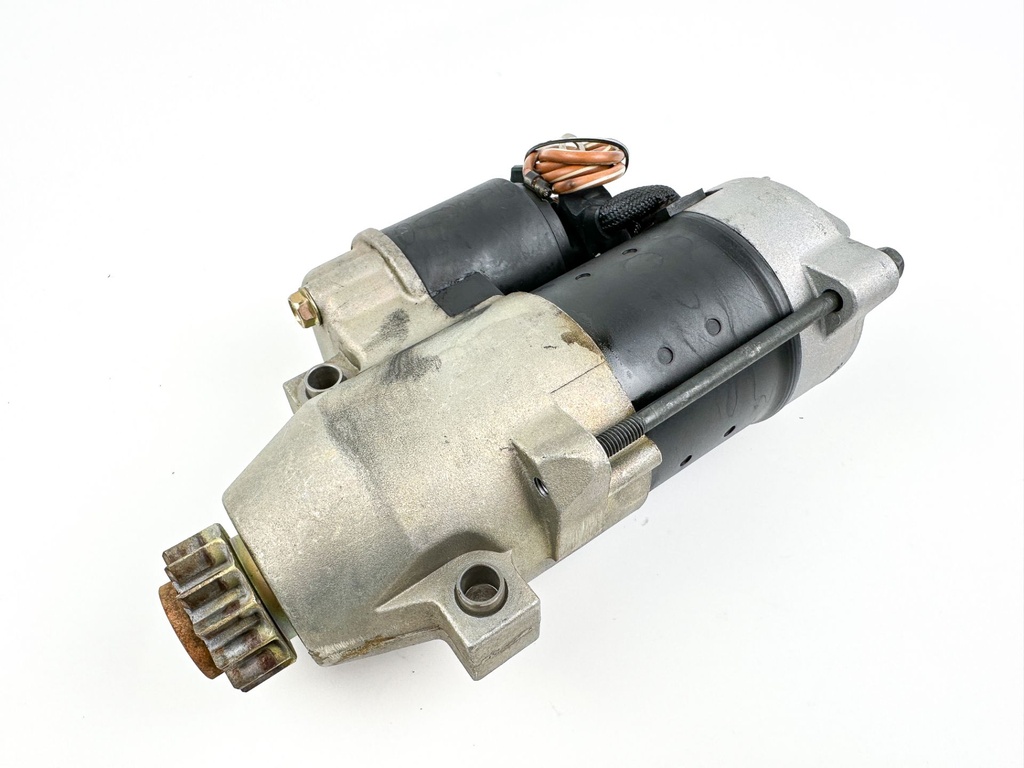2005 Yamaha 250 HP 4 Stroke Outboard Starter Motor 63P-81800-00-00 OEM