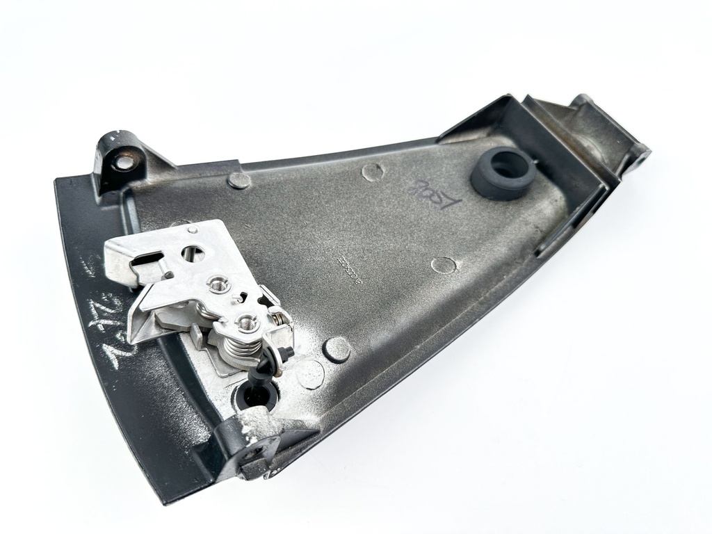 2021 Mercury 150 150HP 4 Stroke Outboard Rear Cowling Latch Panel 8M0034063 OEM