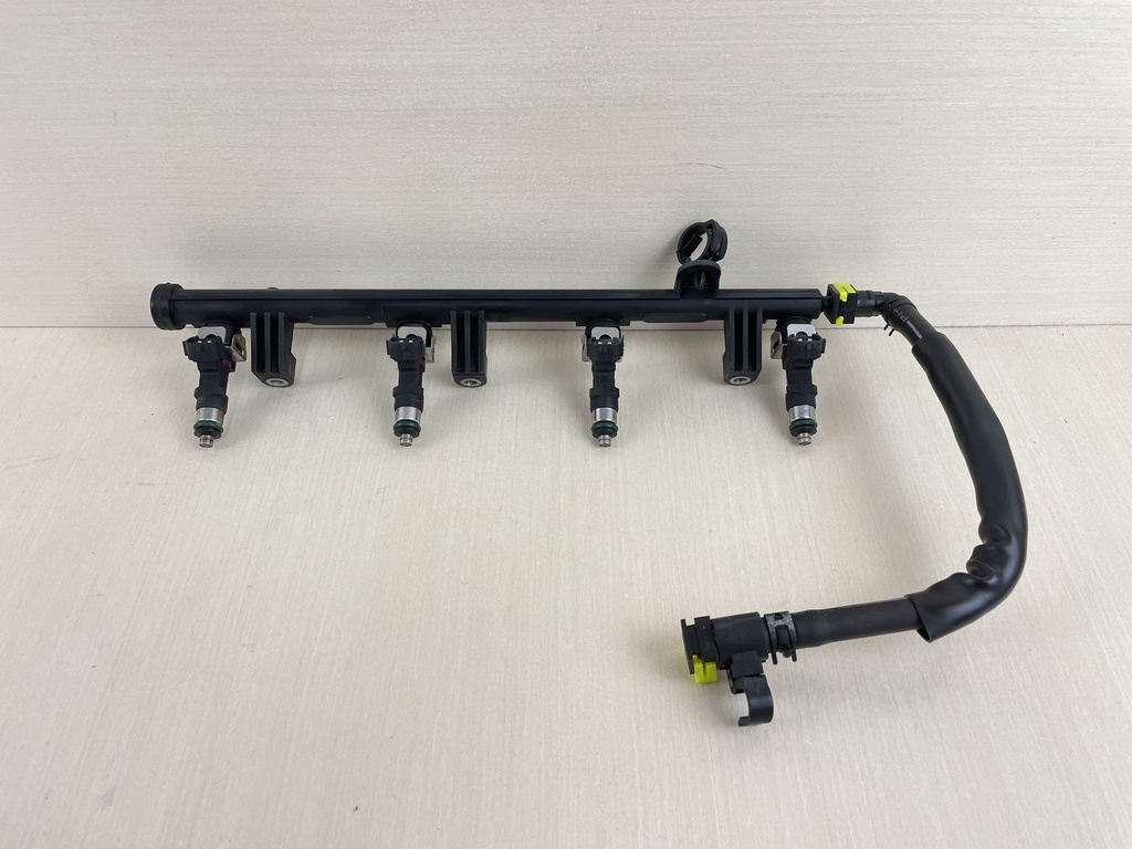 2015 Yamaha 200HP F200 4 Stroke Outboard Fuel Inector Set With Rail 6DA-13161-00-00