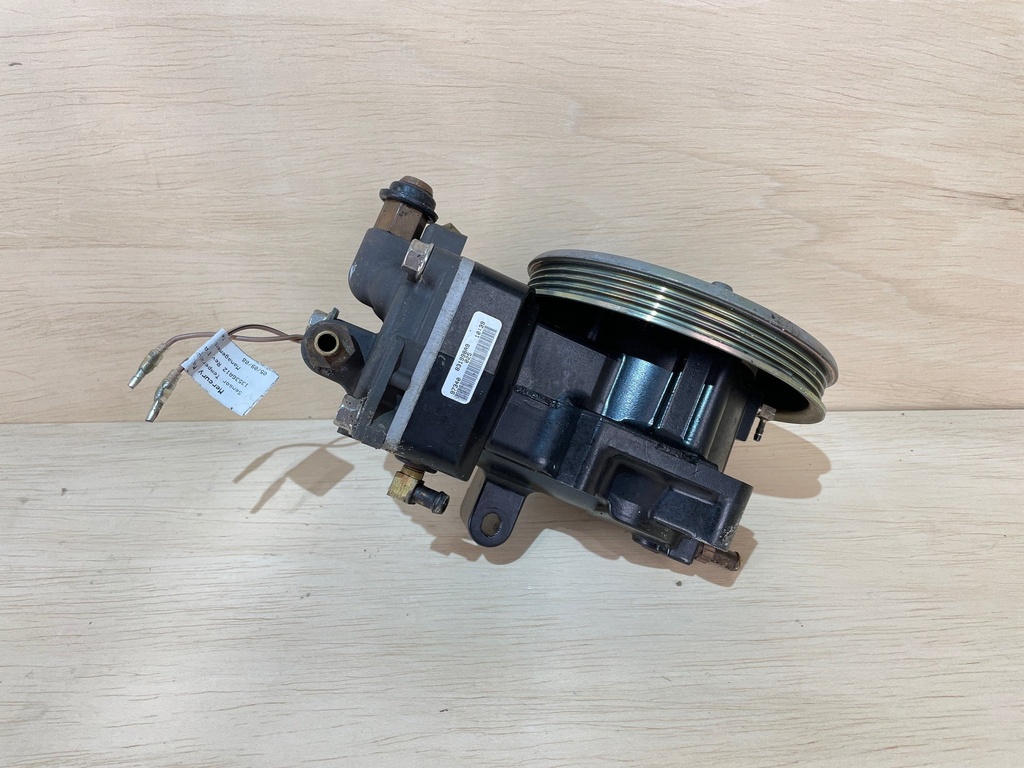 1998 Mercury Optimax 135HP Outboard Air Compressor Assembly 831998A9