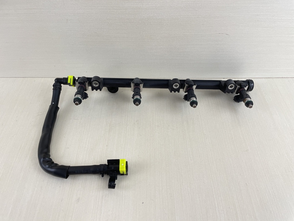 2015 Yamaha 200HP F200 4 Stroke Outboard Fuel Inector Set With Rail 6DA-13161-00-00