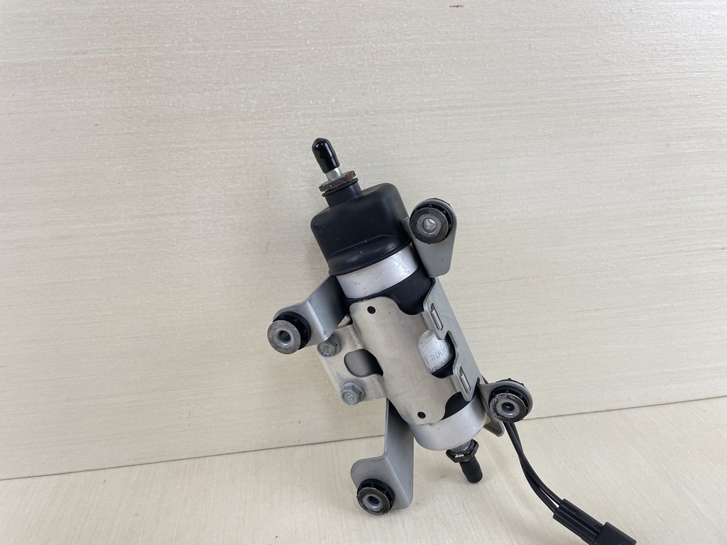 2015 Yamaha 200HP F200 4 Stroke Outboard Fuel Pump 6CB-24410-00-00