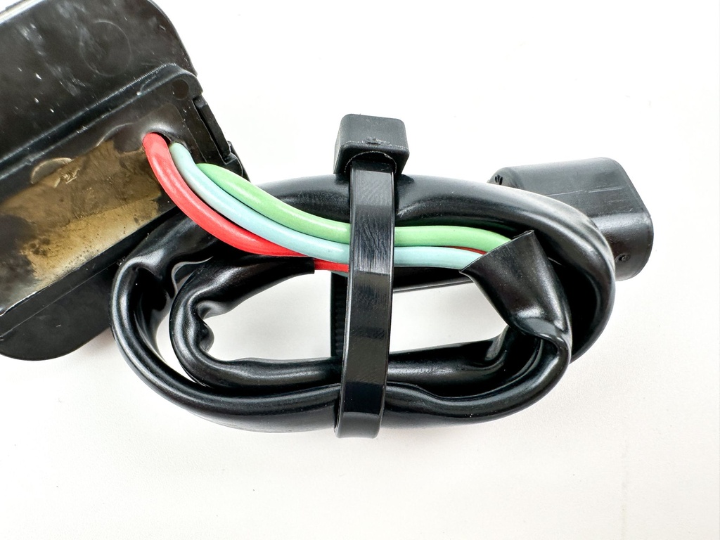 2005 Yamaha 225 HP 4 Stroke Outboard Trim Switch 69J-82563-00-00 OEM