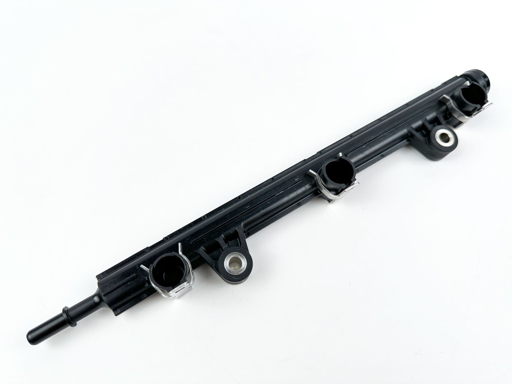 2015 Yamaha 250 HP 4 Stroke Outboard Delivery Pipe Port Fuel Rail OEM