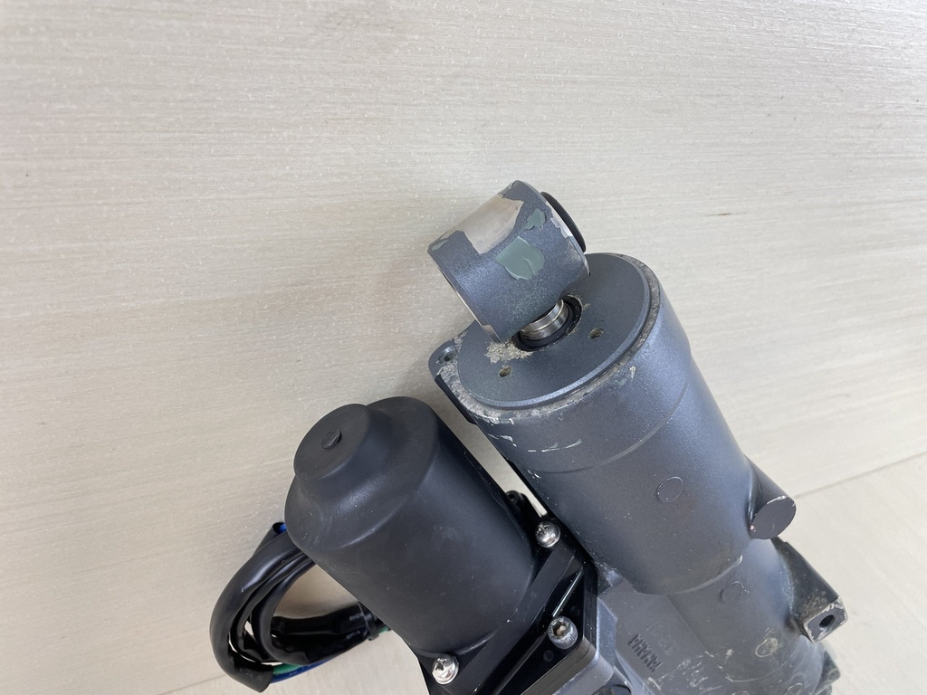 2008 Yamaha 90HP 4 Stroke Outboard Power Trim & Tilt Unit Assembly 6D8-43800-01-8D