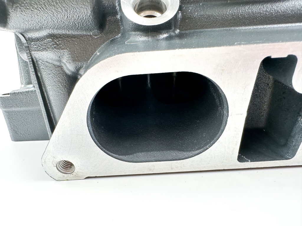 2015 Yamaha 250 HP 4 Stroke Outboard Starboard Cylinder Head 6CE-W009A-01-9S OEM