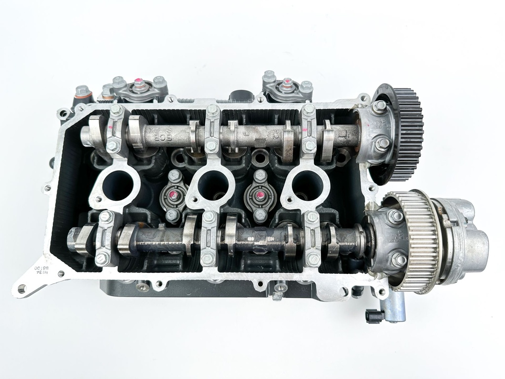 2015 Yamaha 250 HP 4 Stroke Outboard Starboard Cylinder Head 6CE-W009A-01-9S OEM