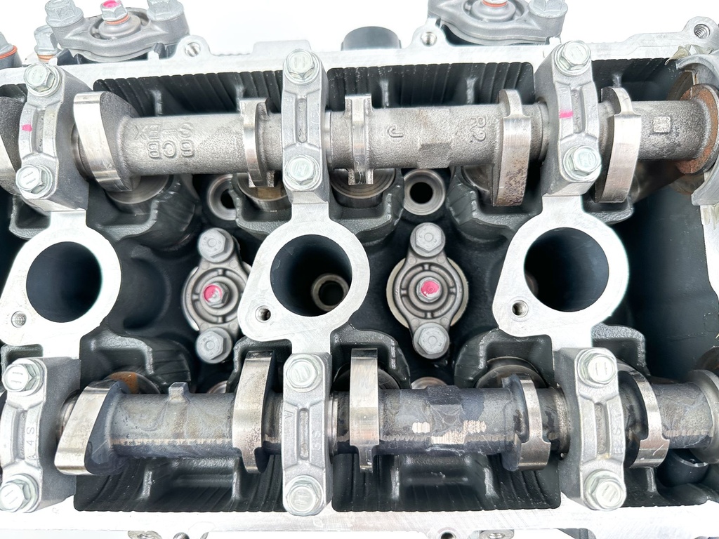 2015 Yamaha 250 HP 4 Stroke Outboard Starboard Cylinder Head 6CE-W009A-01-9S OEM