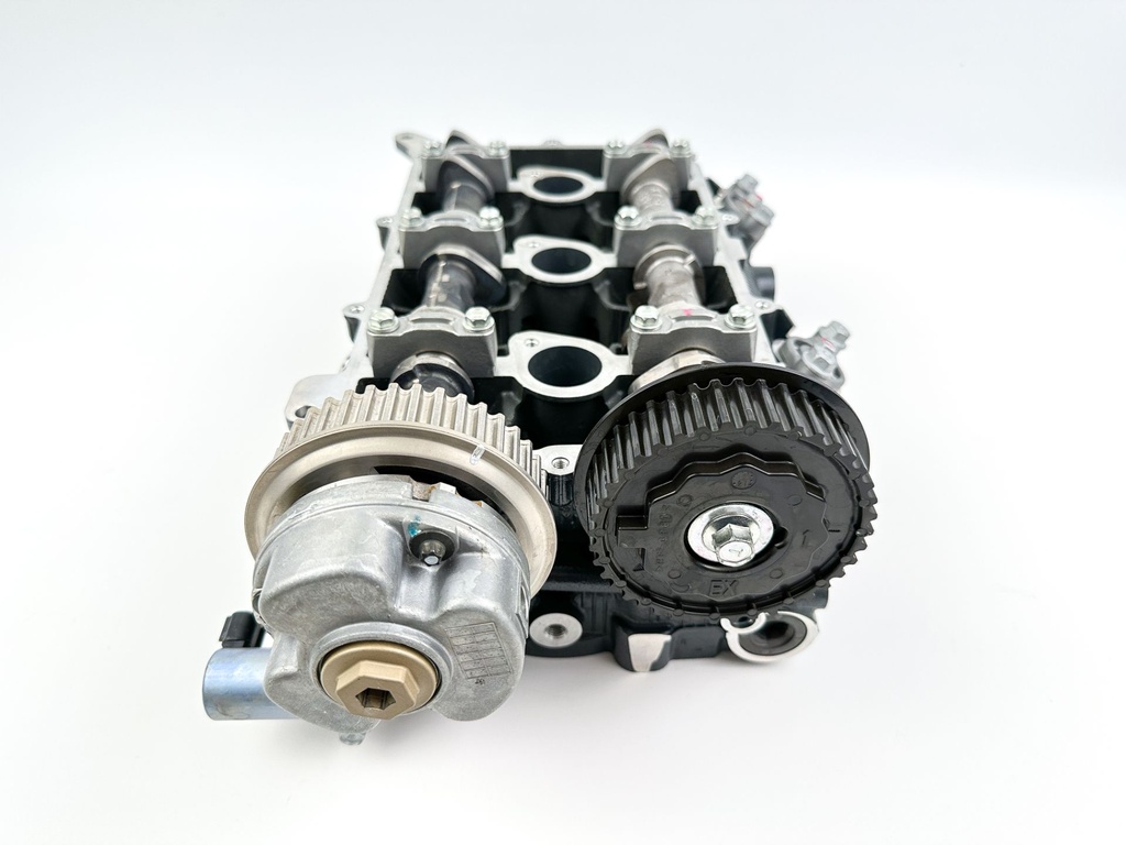 2015 Yamaha 250 HP 4 Stroke Outboard Starboard Cylinder Head 6CE-W009A-01-9S OEM