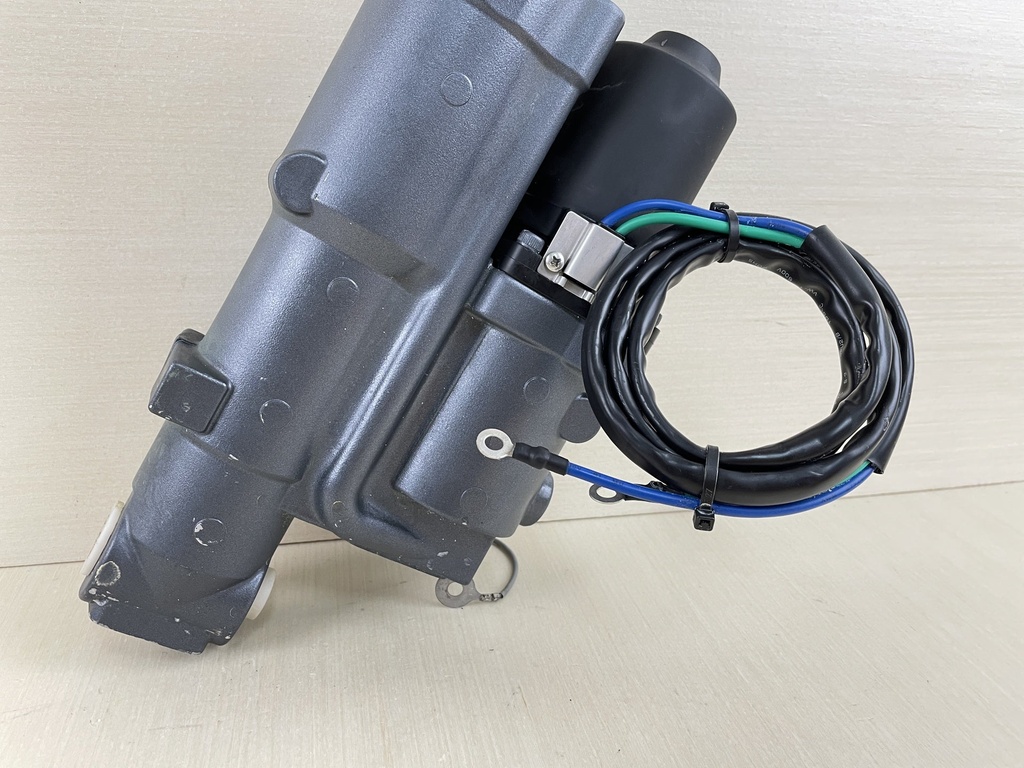 2008 Yamaha 90HP 4 Stroke Outboard Power Trim & Tilt Unit Assembly 6D8-43800-01-8D