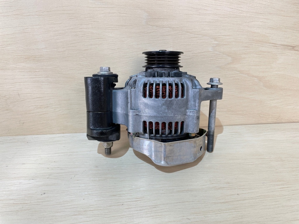 1998 Mercury Optimax 135HP Outboard Engine Alternator Assembly 834832