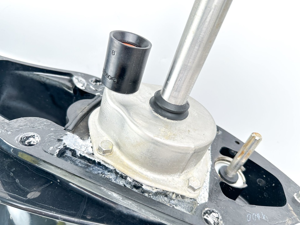 2014+ Mercury 75 90 115 HP 4 Stroke Outboard 20" Long Lower Unit Gear Case