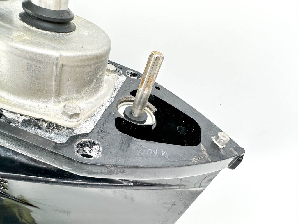 2014+ Mercury 75 90 115 HP 4 Stroke Outboard 20" Long Lower Unit Gear Case