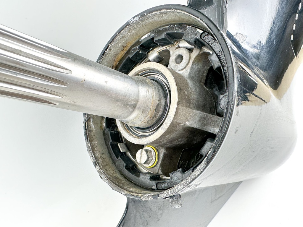 2014+ Mercury 75 90 115 HP 4 Stroke Outboard 20" Long Lower Unit Gear Case