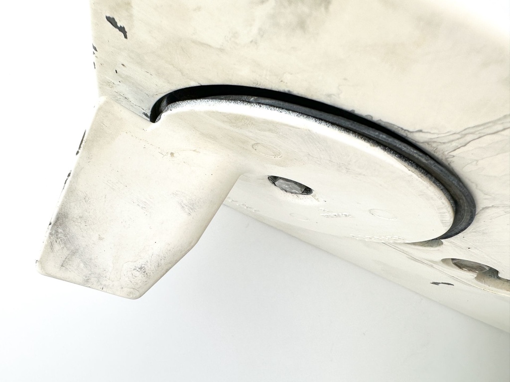 Evinrude Etec 150 175 200 HP 2 Stroke 25" XL Magnum 2 M2 Lower Unit Gear Case