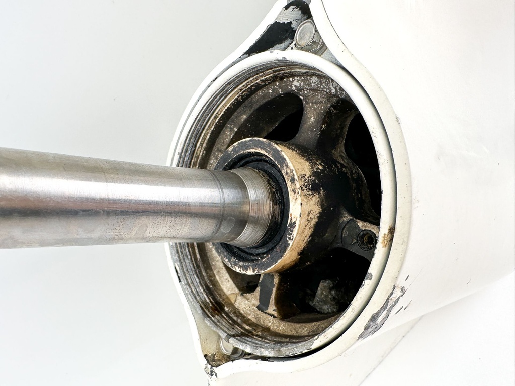 Evinrude Etec 150 175 200 HP 2 Stroke 25" XL Magnum 2 M2 Lower Unit Gear Case