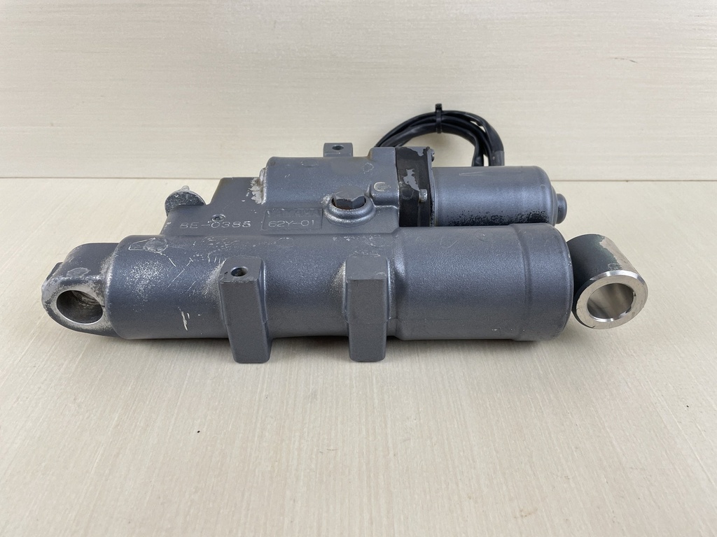 2009 Yamaha 50HP 2 Stroke Outboard Power Trim Tilt Unit Assembly 62Y-43800-12-00