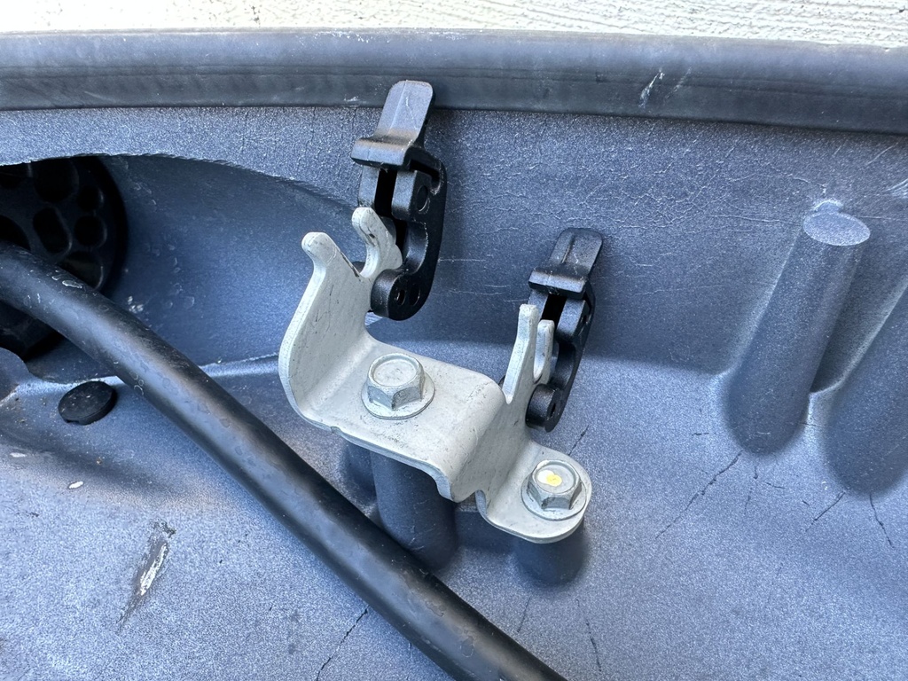 2019 Yamaha 150 HP 4 Stroke Outboard Bottom Cowling Pan 63P-42710-10-8D OEM