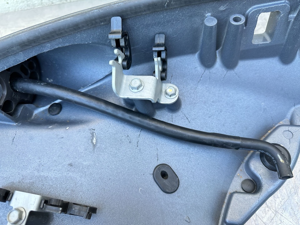 2019 Yamaha 150 HP 4 Stroke Outboard Bottom Cowling Pan 63P-42710-10-8D OEM