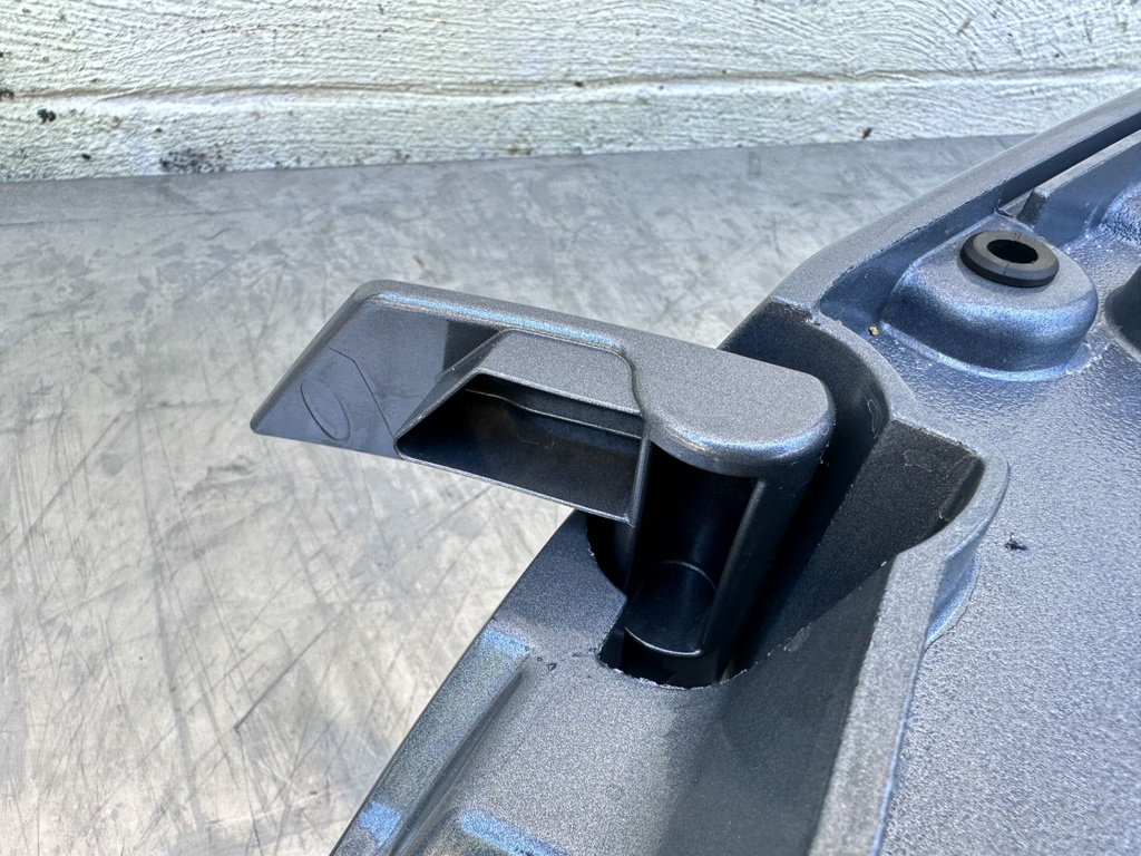 2019 Yamaha 150 HP 4 Stroke Outboard Bottom Cowling Pan 63P-42710-10-8D OEM