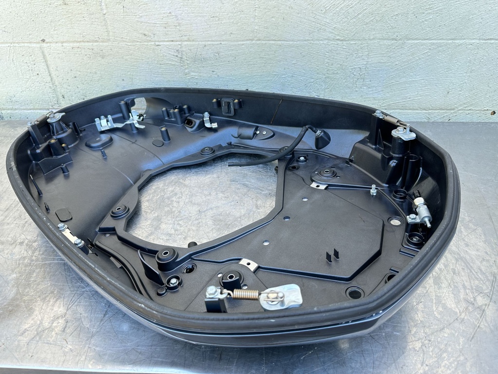 2015 Yamaha 250 HP 4 Stroke Outboard Bottom Cowling Pan 6CB-42711-01-8D OEM