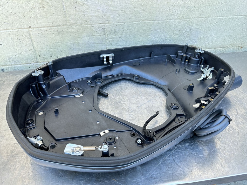 2015 Yamaha 250 HP 4 Stroke Outboard Bottom Cowling Pan 6CB-42711-01-8D OEM