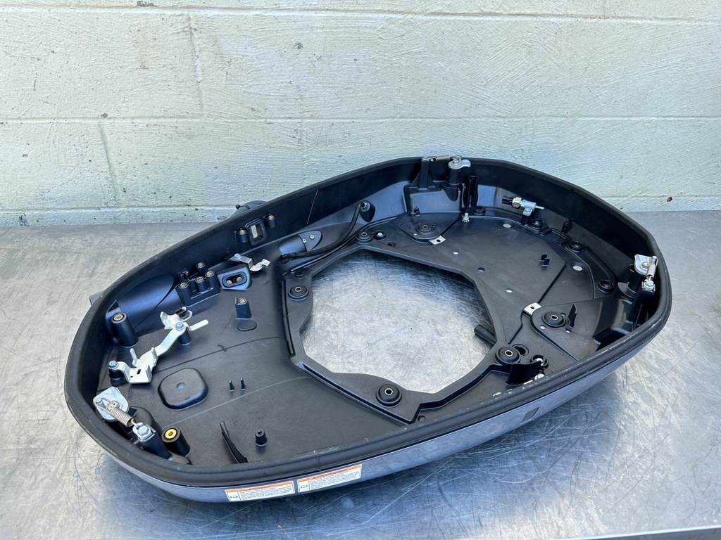 2015 Yamaha 250 HP 4 Stroke Outboard Bottom Cowling Pan 6CB-42711-01-8D OEM