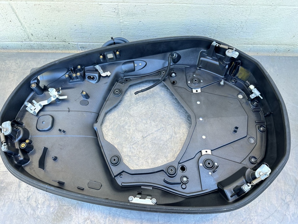 2015 Yamaha 250 HP 4 Stroke Outboard Bottom Cowling Pan 6CB-42711-01-8D OEM