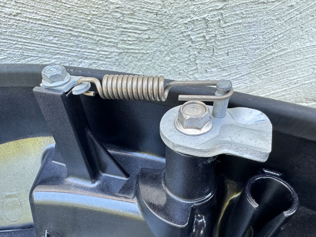 2015 Yamaha 250 HP 4 Stroke Outboard Bottom Cowling Pan 6CB-42711-01-8D OEM