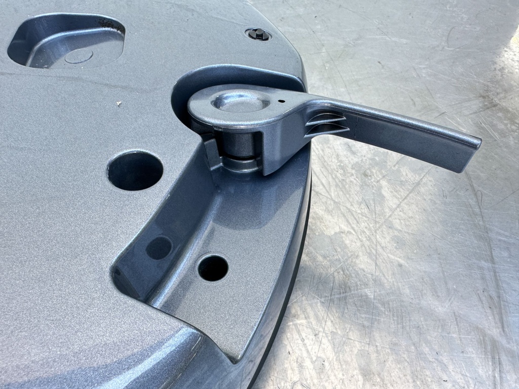 2015 Yamaha 250 HP 4 Stroke Outboard Bottom Cowling Pan 6CB-42711-01-8D OEM