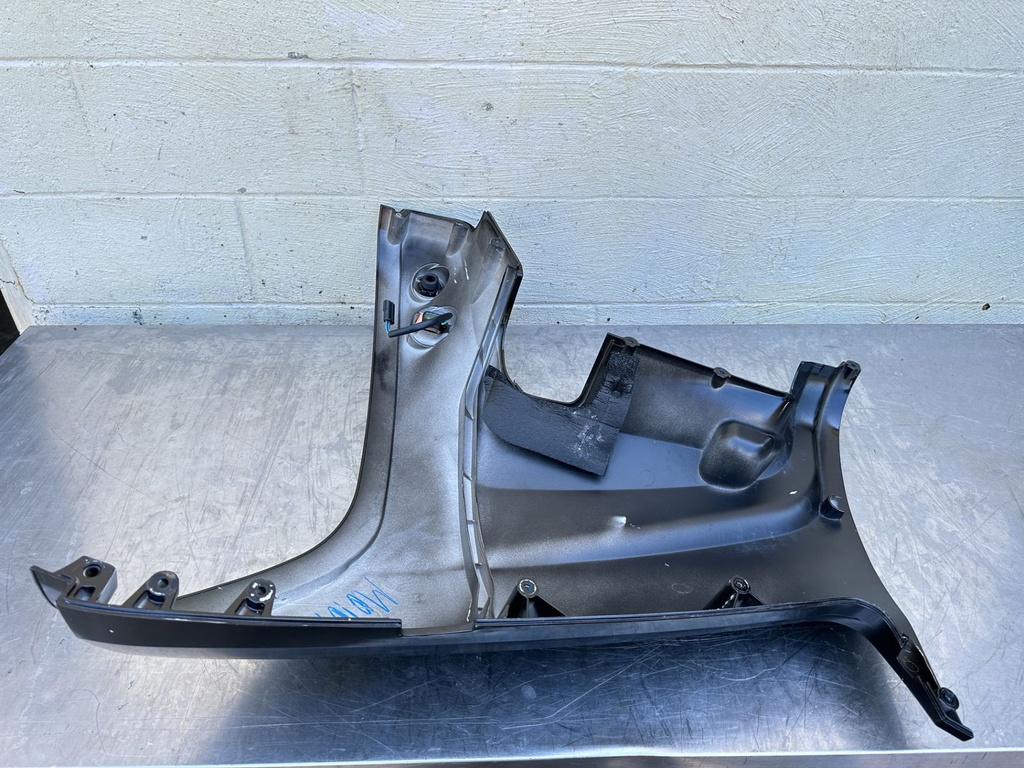 2020 Mercury 90 HP 4 Stroke Outboard Lower Apron Cowling Port 8M0088280 OEM