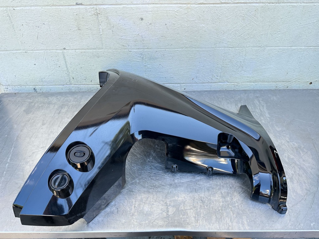 2020 Mercury 90 HP 4 Stroke Outboard Lower Apron Cowling Port 8M0088280 OEM