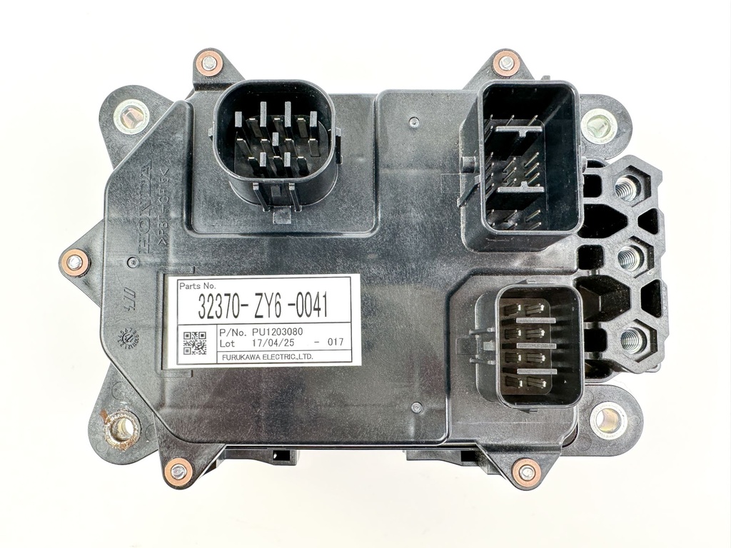 2016 Honda 150 HP 2 Stroke Outboard Fuse Box junction 32370-ZY6-004 OEM