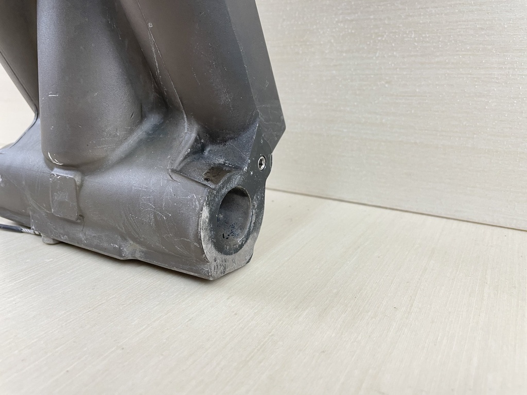 2015 Yamaha 200HP F200 4 Stroke Outboard Power Trim Tilt Unit Assembly 63P-43800-06-00  