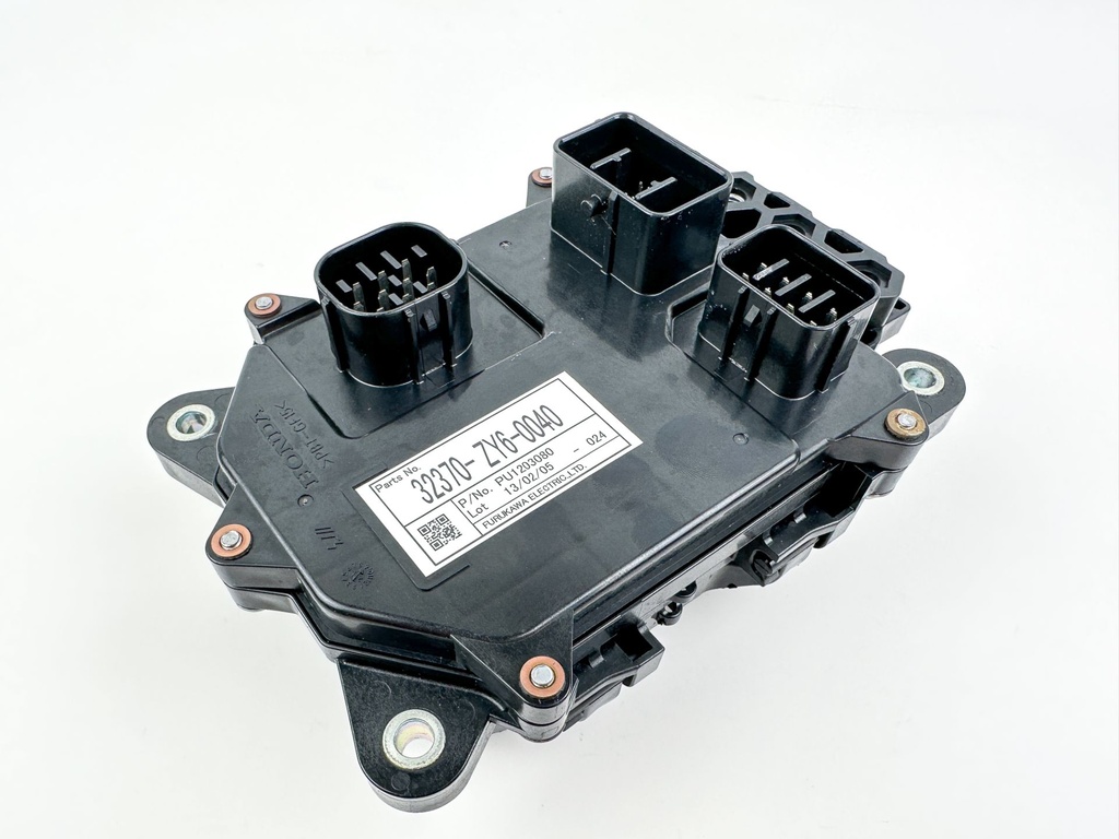 2013 Honda 115 HP 4 Stroke Outboard Fuse Box 32370-ZY6-004 OEM