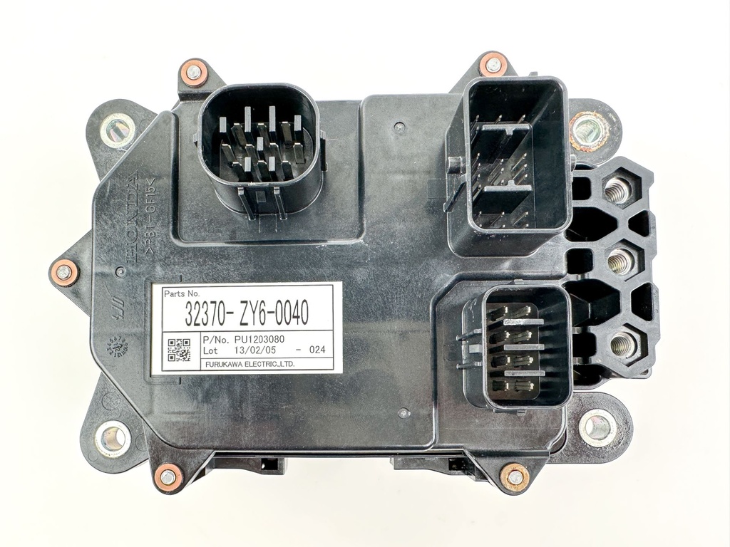 2013 Honda 115 HP 4 Stroke Outboard Fuse Box 32370-ZY6-004 OEM