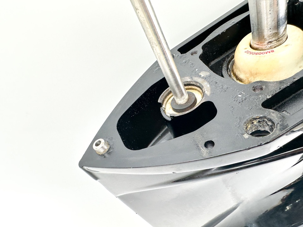 Mercury 150HP 4 Stroke 25" XL 3.0L Lower Unit Gear Case Standard Rotation 8M0099221