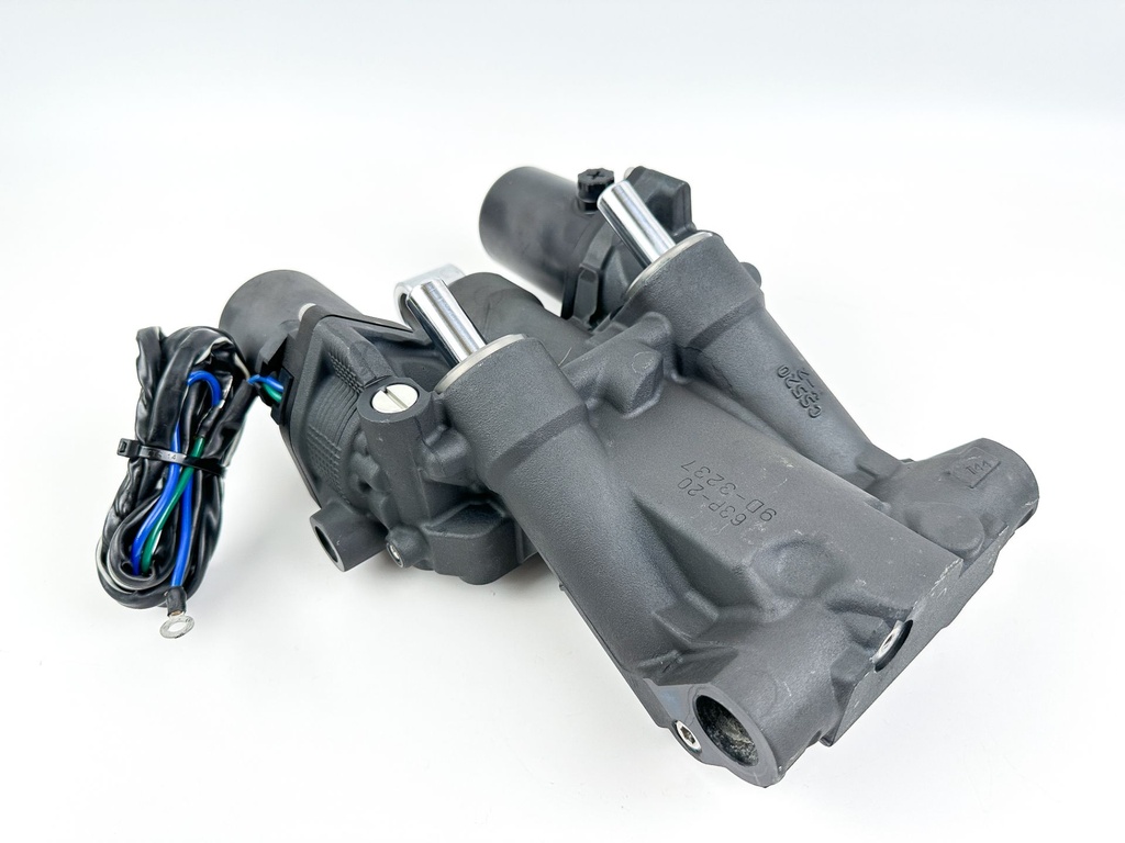 Yamaha 150HP Outboard Engine Power Trim & Tilt Unit Assembly - Like New