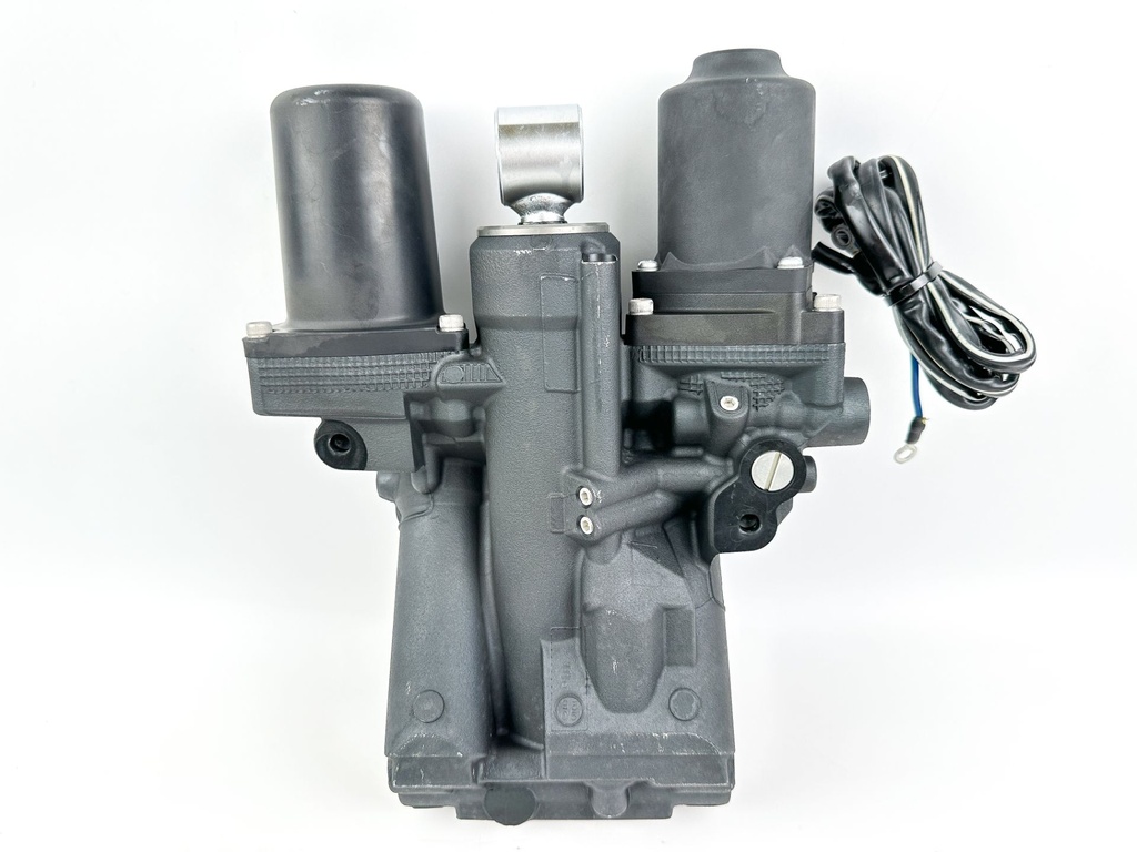 Yamaha 150HP Outboard Engine Power Trim & Tilt Unit Assembly - Like New
