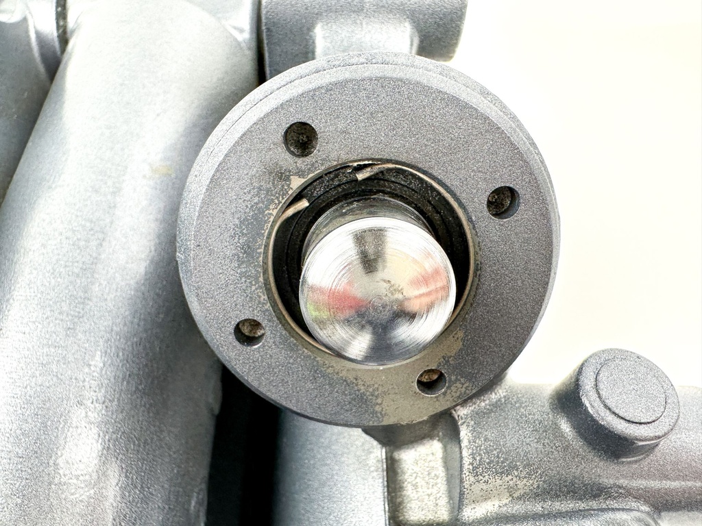 02-18 Yamaha 200 225 250 300 HP 4 Stroke Outboard Power Trim Tilt Unit