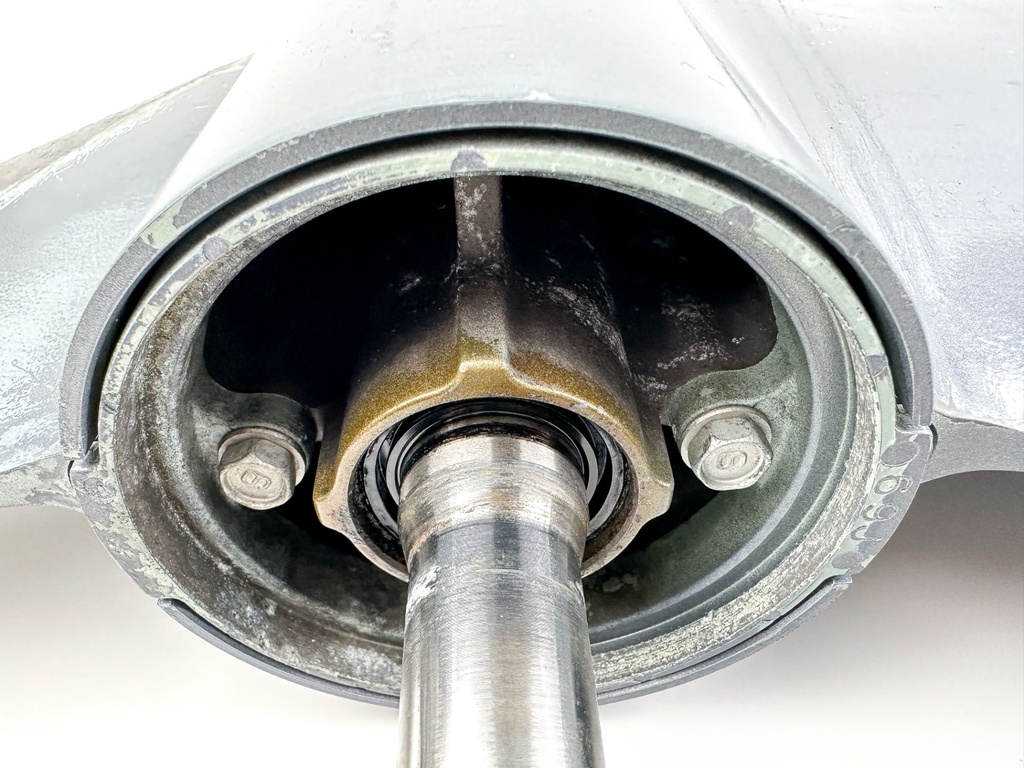 Yamaha 200 225 HP 4 Stroke 30" XXL Lower Unit Gear Case RH 69J-45300-34-8D