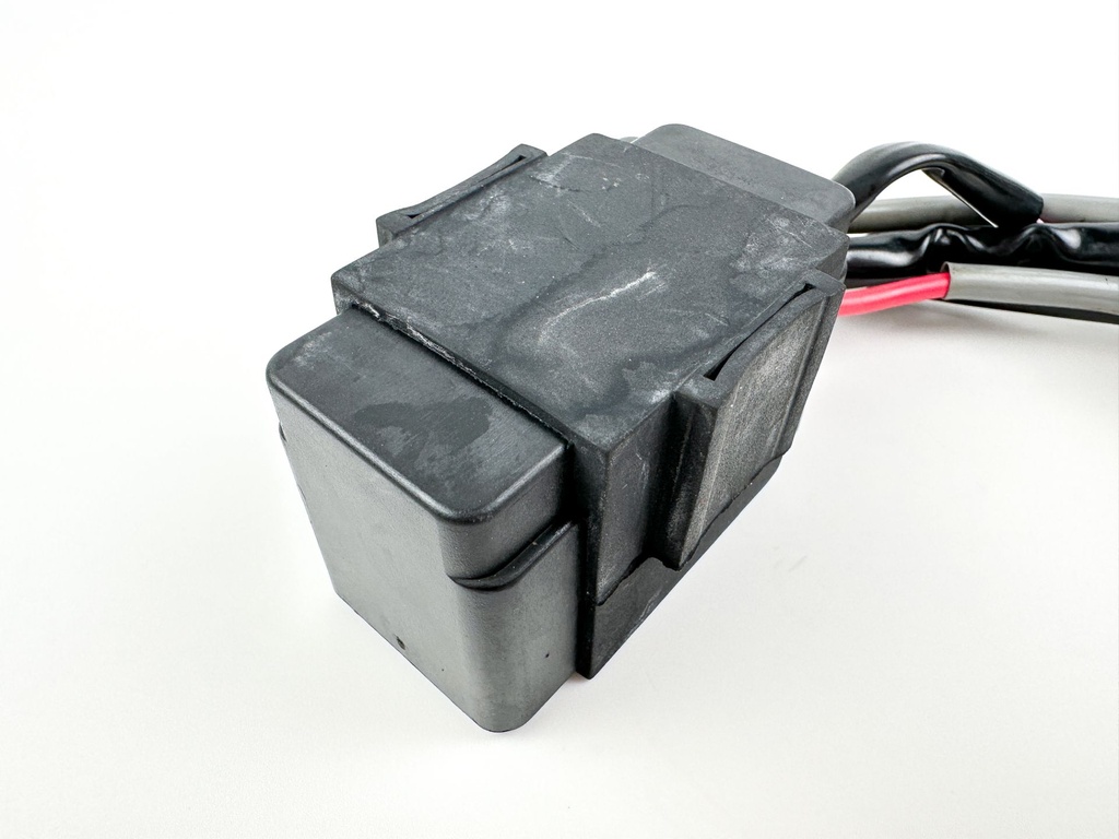 2007 Suzuki 150 HP 4 Stroke Outboard Trim Tilt Relay 38410-93J12 OEM