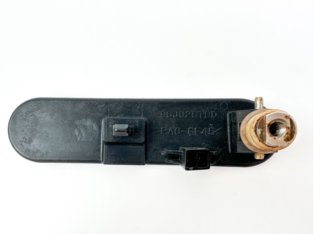 2007 Suzuki 150 HP 4 Stroke Outboard Starboard Latch Handle 61633-96J02 OEM