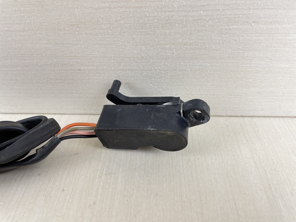 1987 Yamaha 90HP 2 Stroke Outboard Trim Sender Sending Unit 6E5-83672-01-00